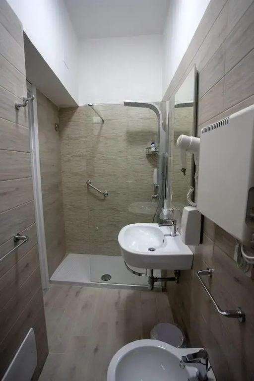 Comfort room