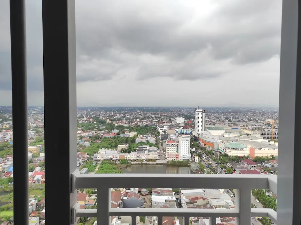 Compact Studio At Vida View Makassar Apartment