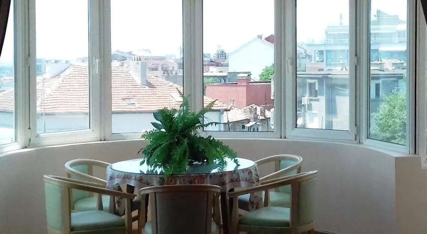 Balcony & Terrace