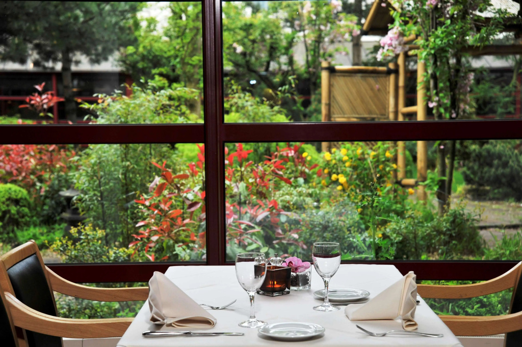 Balcony & Terrace