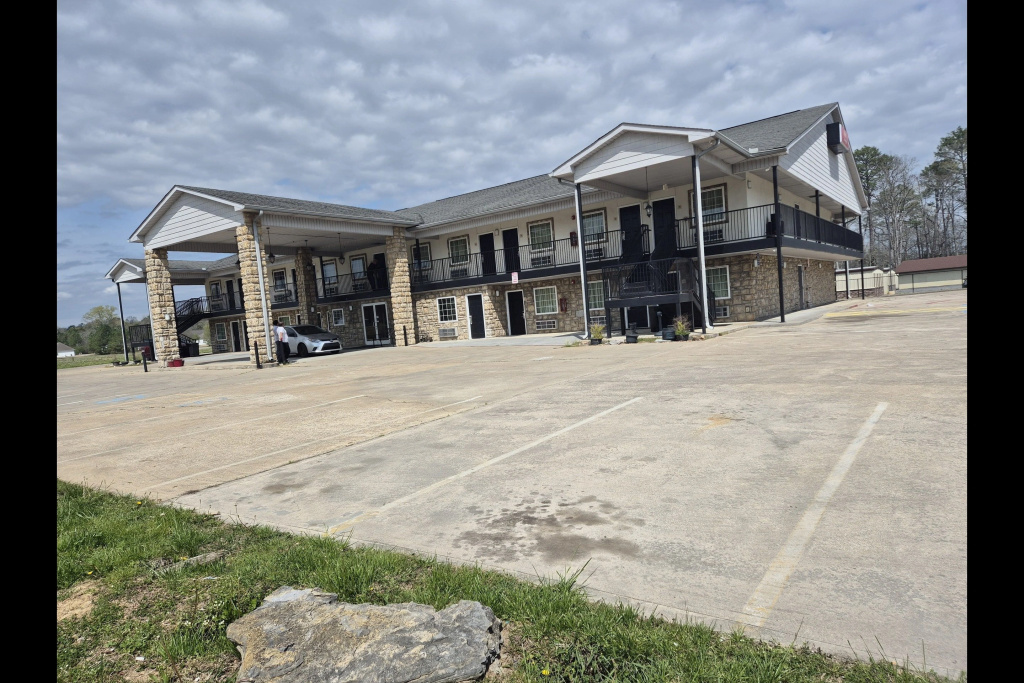 General Bragg Inn & Suites Chickamauga