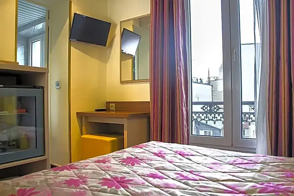 Hôtel Terminus Montparnasse 155