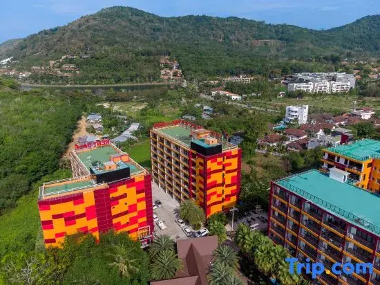 Family Apartments at Naiharn Beach (807)