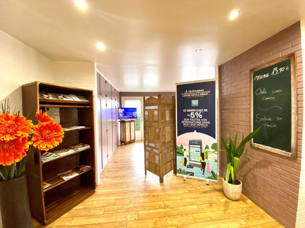 Hotel photo 11