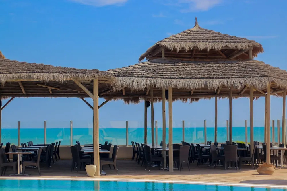 Beach & Waterfront
