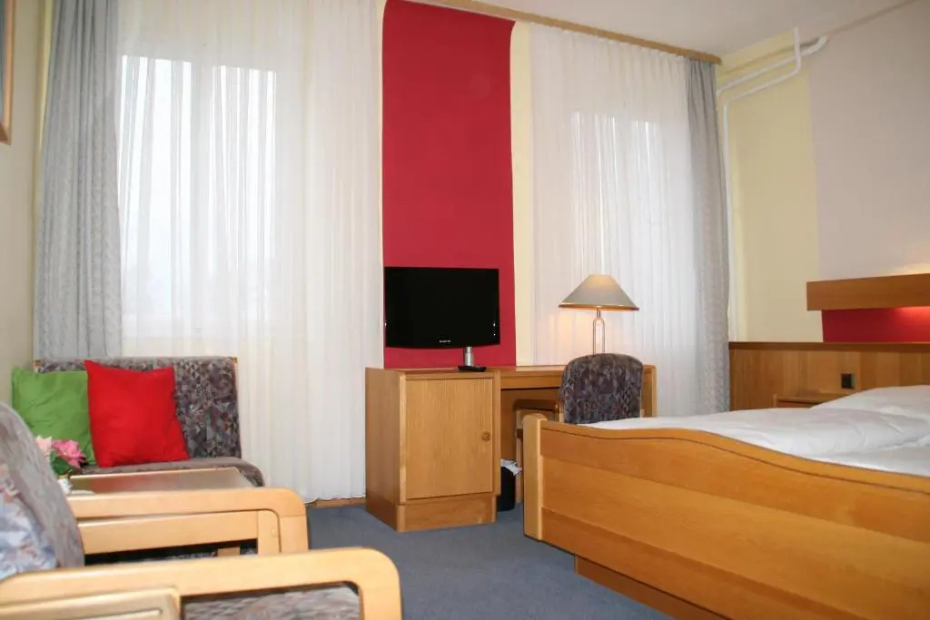 Standard Double room (full double bed)