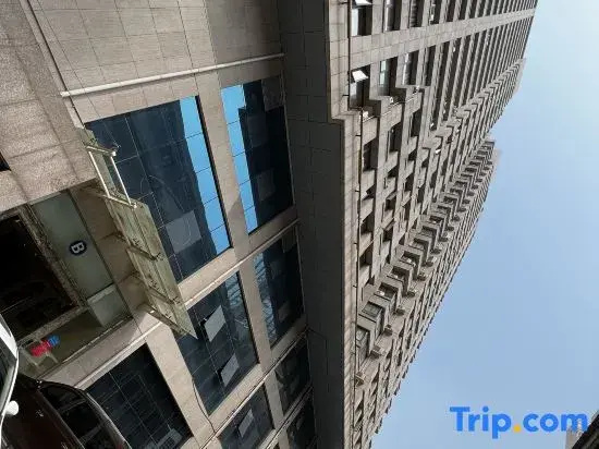 Qixin Homestay (Xiaozhai Sheng Tiyuchang Branch)