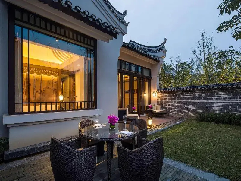 Deluxe Villa with balcony