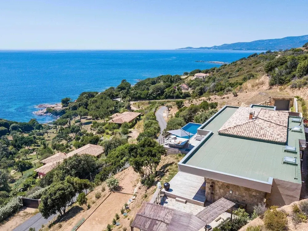 Architect Villaproperty Sea View Close to the Beaches