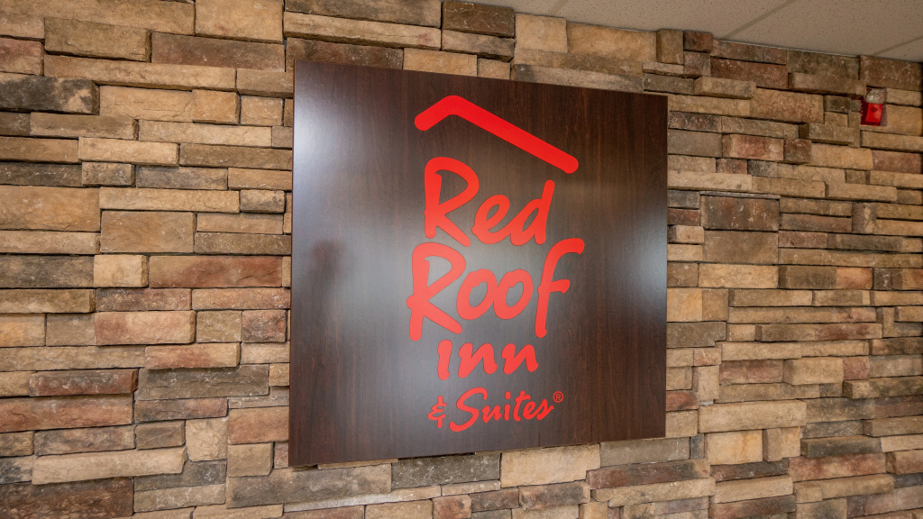 Red Roof Inn & Suites Indianapolis Airport