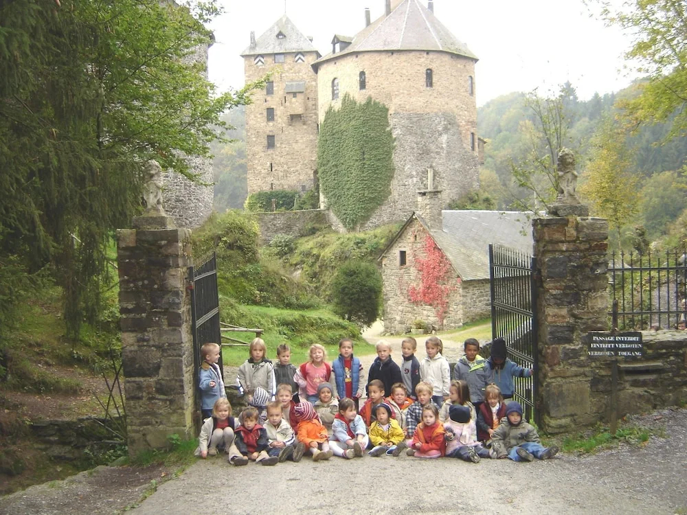 Modern Holiday Home in Robertville with Garden - фото 20