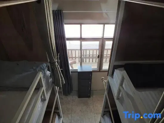 Bed in Dorm (male dorm)