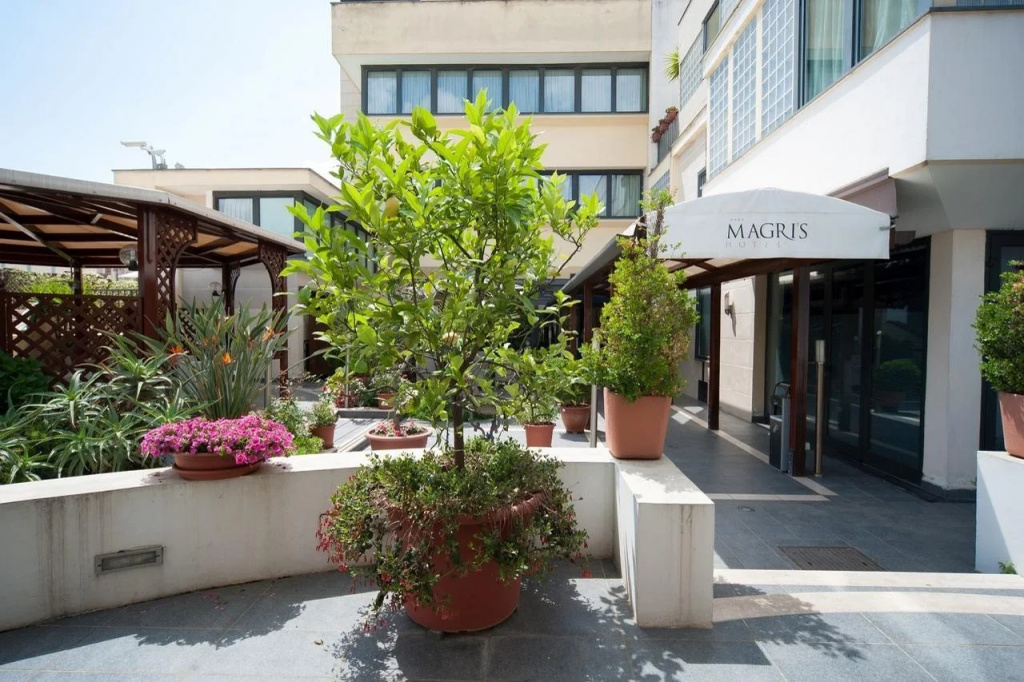 Magris Hotel
