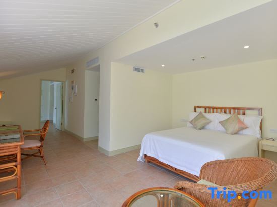 Golden Palm Resort