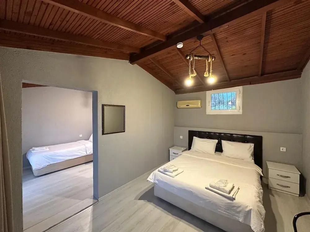 2 Bedrooms Family Studio