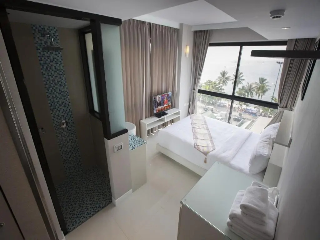 Serenotel Pattaya Beach Front - Chambres