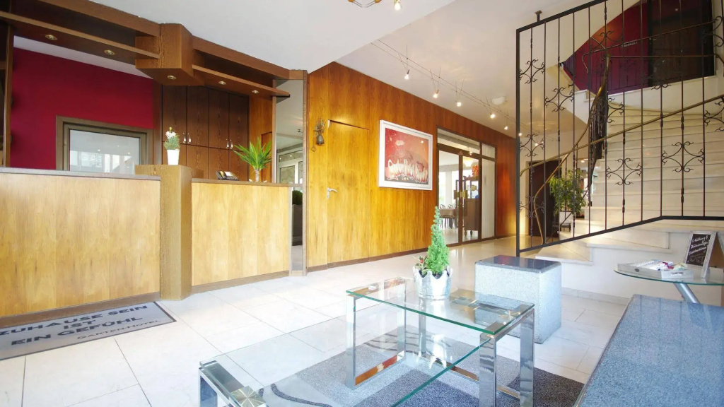 Hotel photo 2
