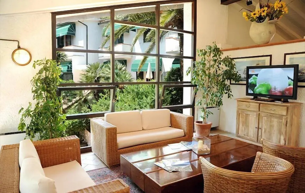 Hotel photo 7