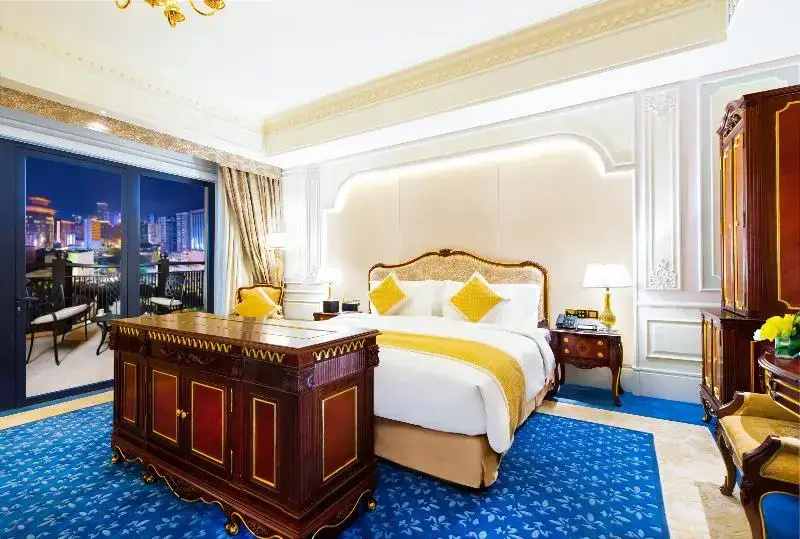 Deluxe Double room with balcony (full double bed)