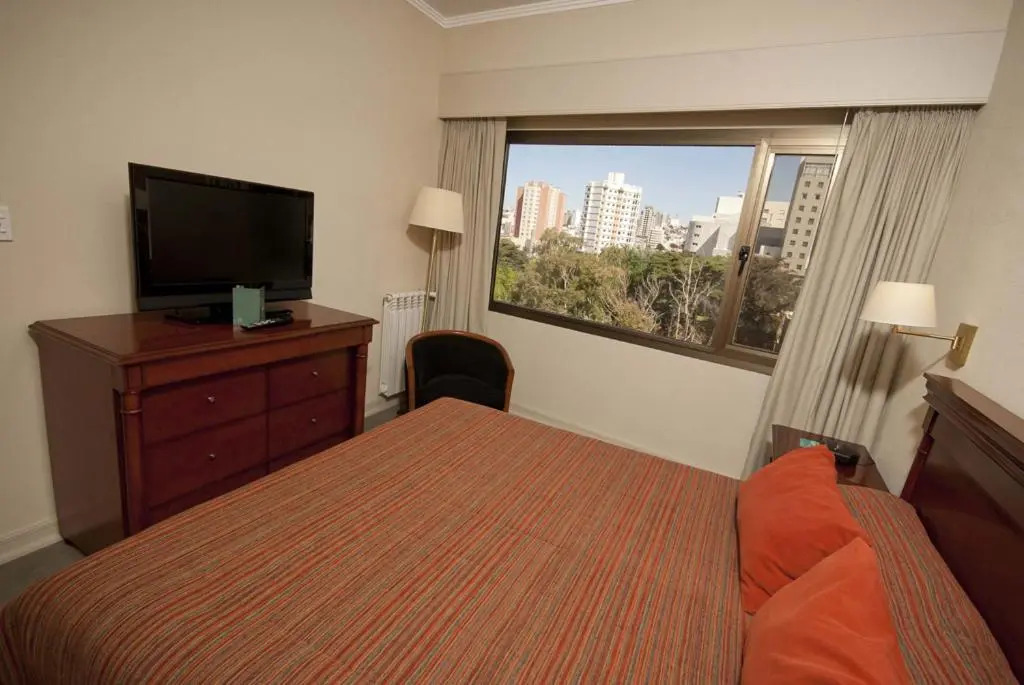 Austral Hotel — фото