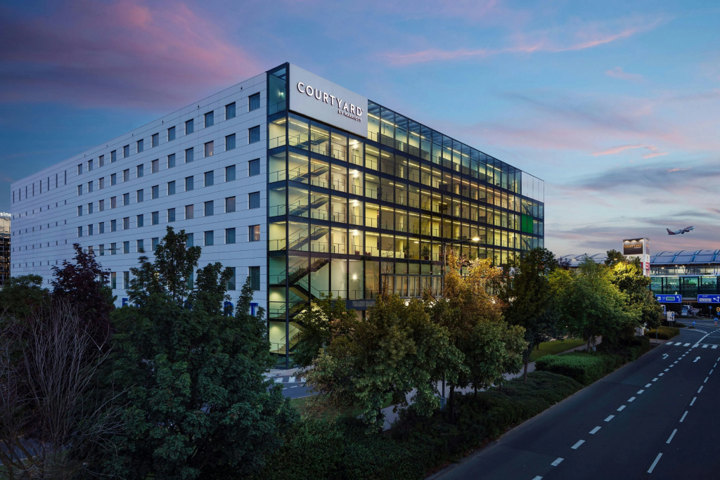 Courtyard by Marriott Prague Airport