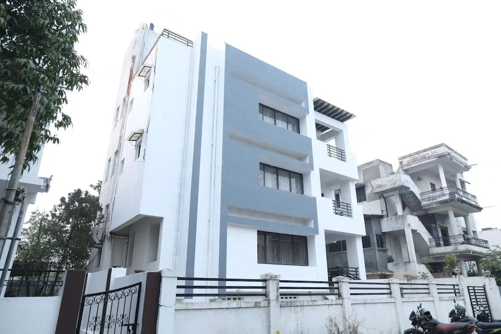 OYO 26499 Check Inn Service Apartment