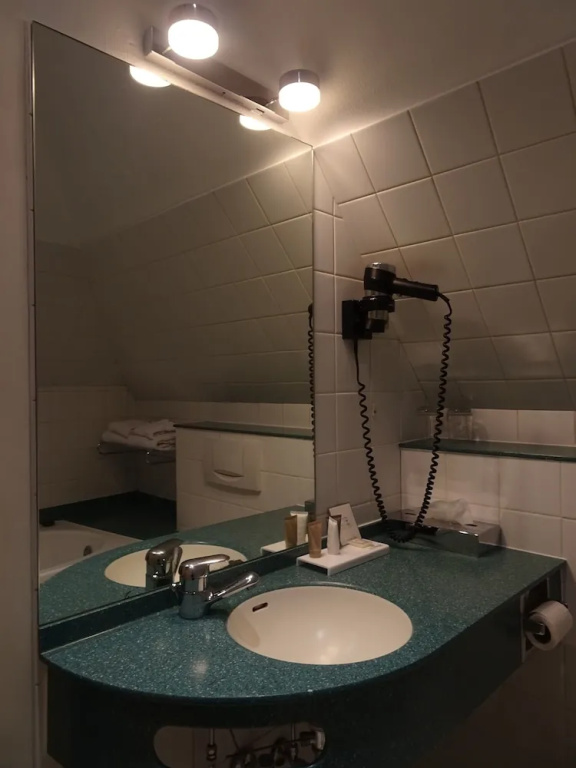 Standard Double room with canal view (full double bed)
