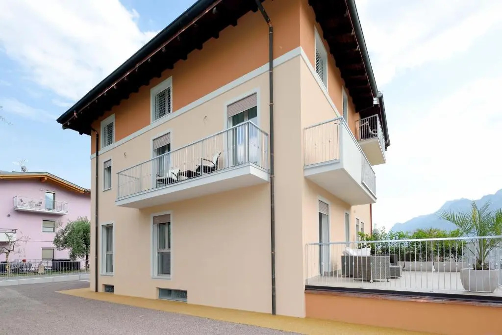 Apartment with mountain view