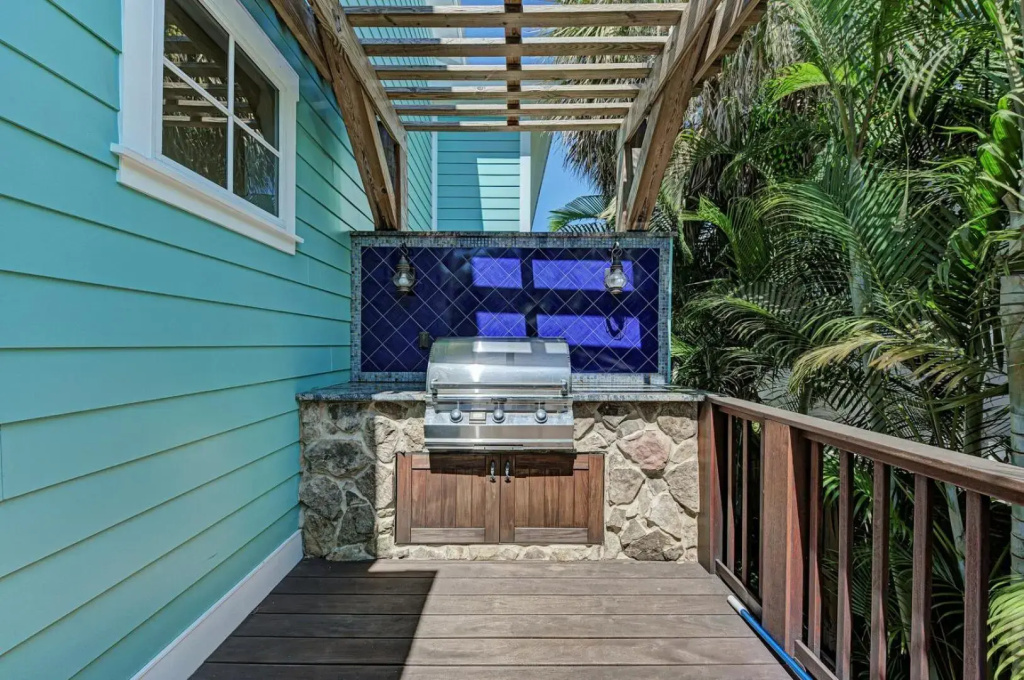 Blue Palm Paradise - 205 - 65th