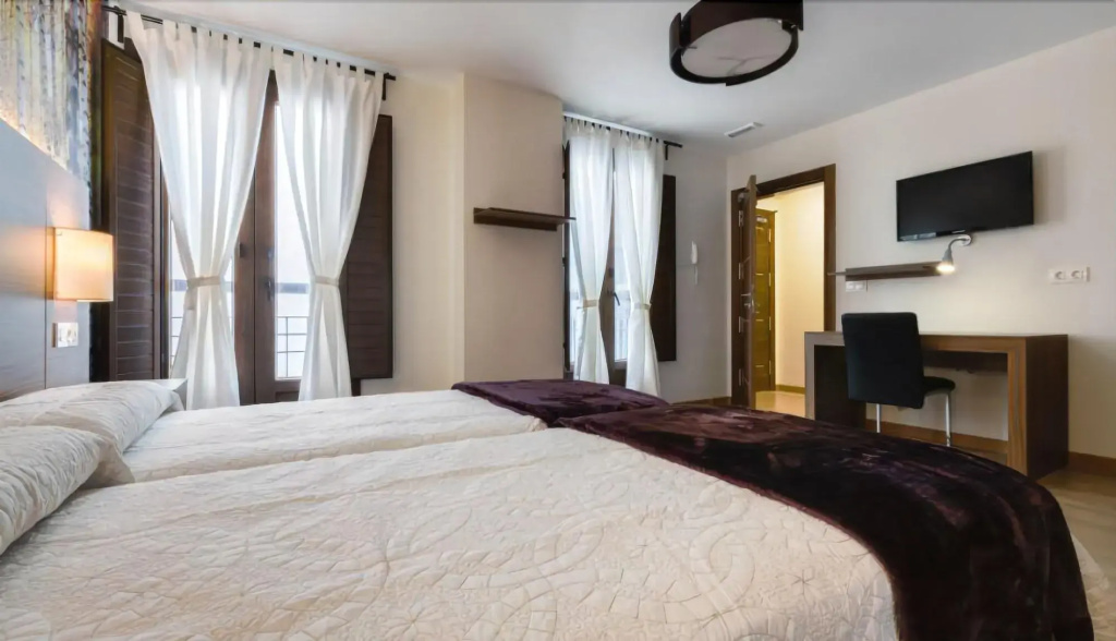 Hotel photo 16