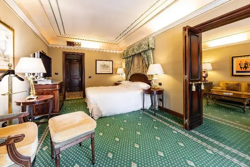 Quadruple Suite
