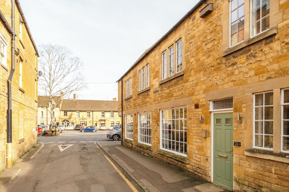 Beautiful 2 BD Home in The Cotswolds