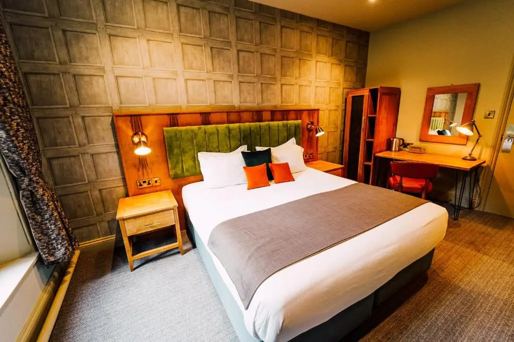 Standard Double room (full double bed)