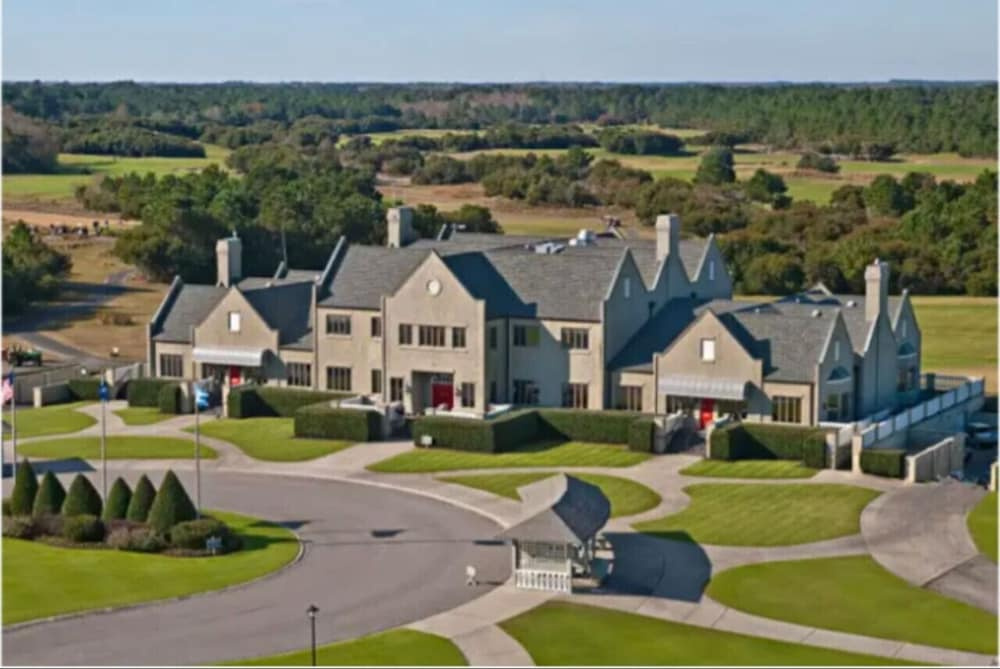 Putters Hideaway @ Legends Golf Resort