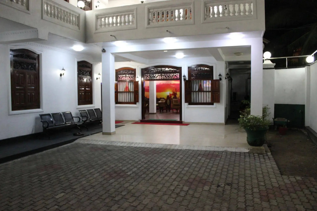 Dew Grand Regency