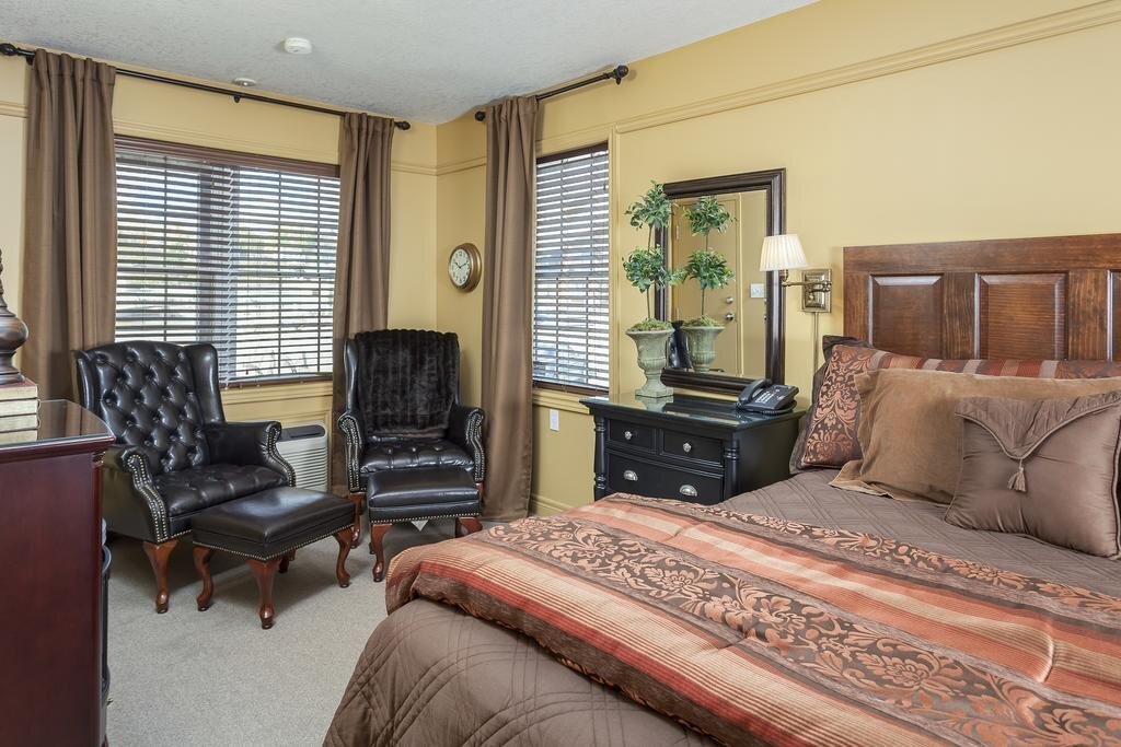 Inn On The Harbour by null