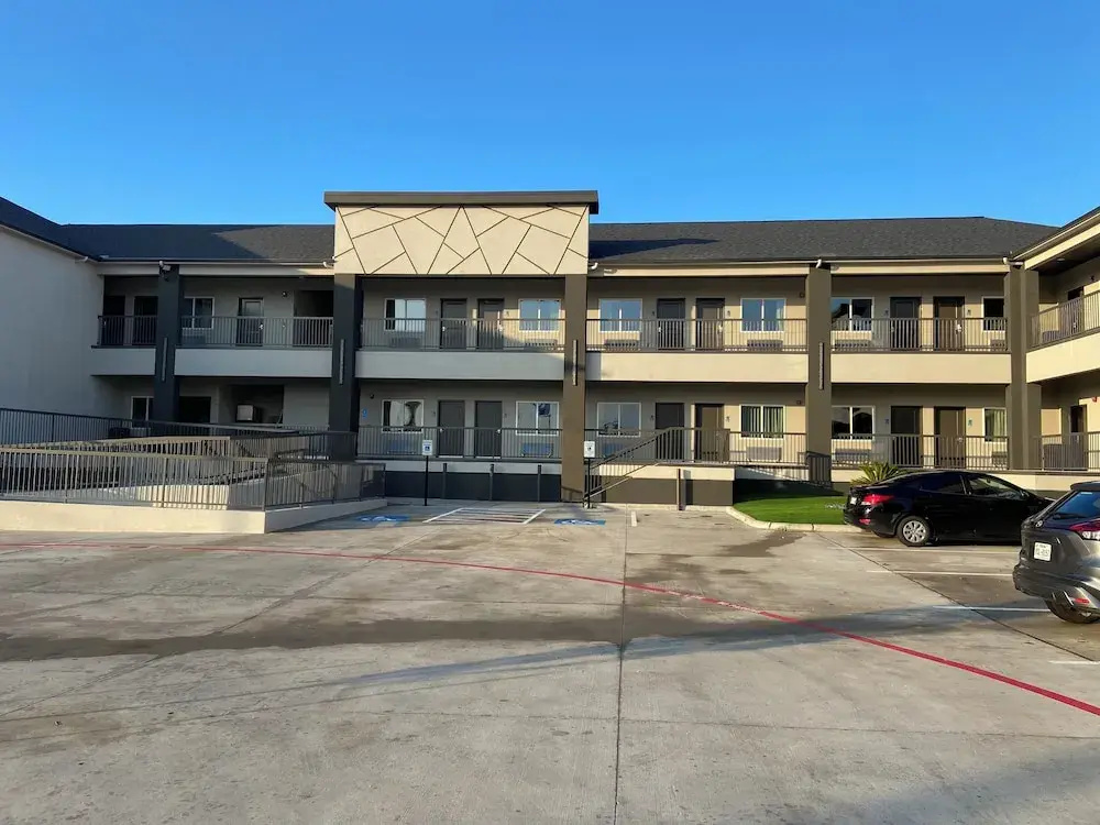 Liv Inn and Suites