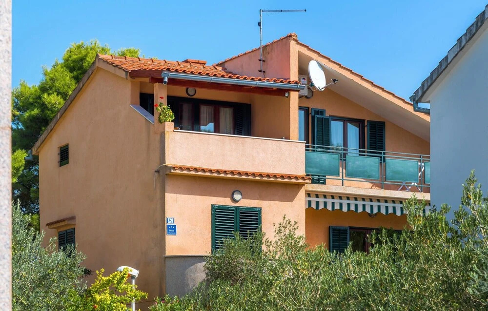 Awesome Home in Jadrija With Wifi and 2 Bedrooms
