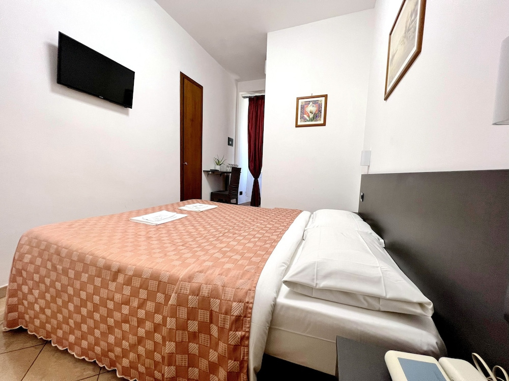Economy room