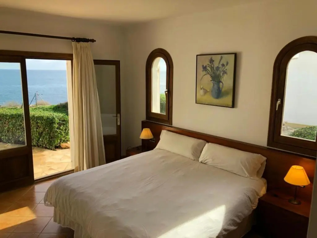 3 Bedrooms Villa
