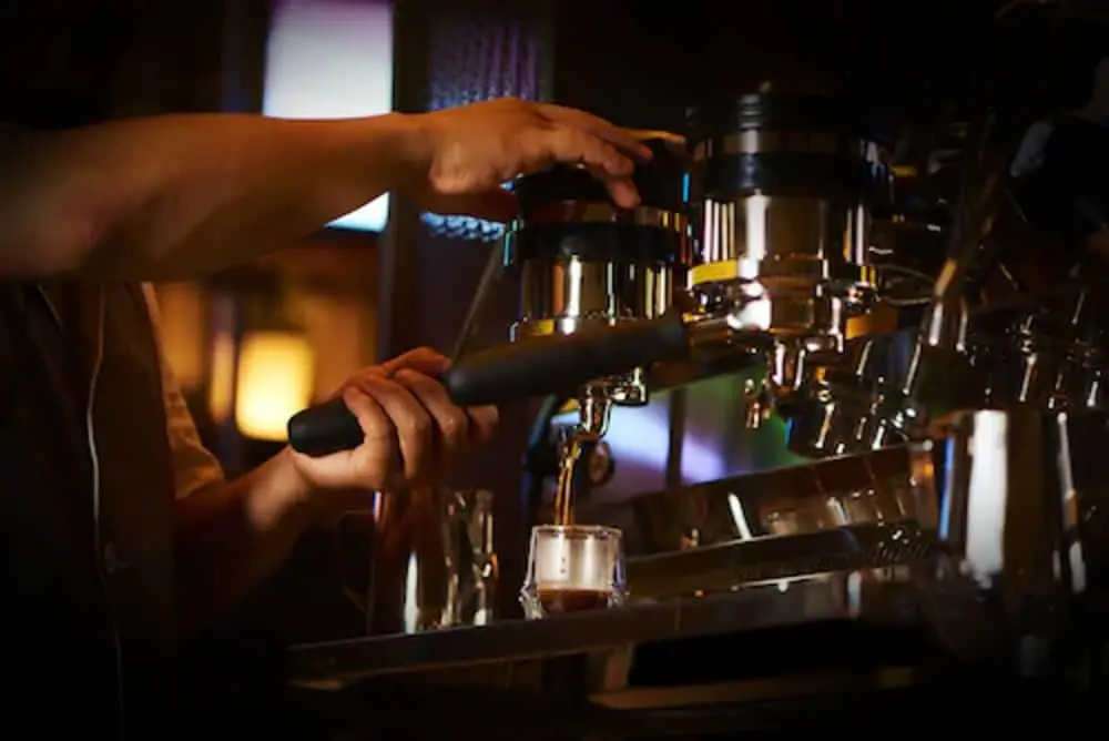 Food & Beverage