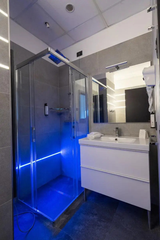 Superior Triple room seafront