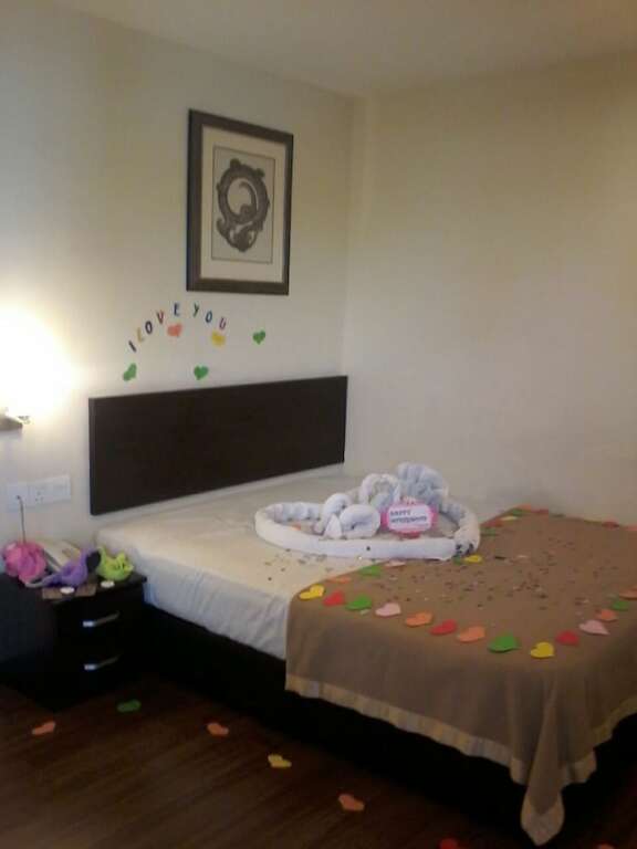 So Hotel