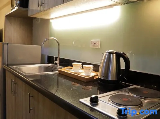 Homefort Stays at Shore 2 Residences (Near Mall of Asia)