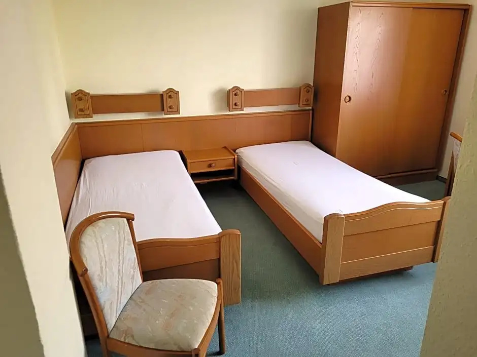 Hotel-Pension Ursula - Chambres
