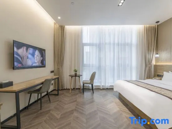 Superior Double room (full double bed)