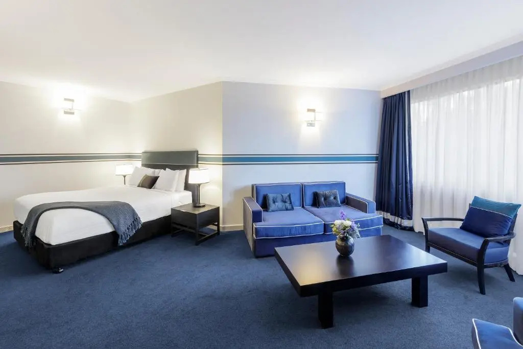 Ramada by Wyndham Diplomat Canberra - Chambres