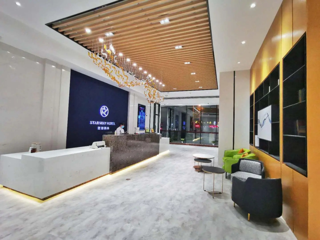 Lobby & Reception