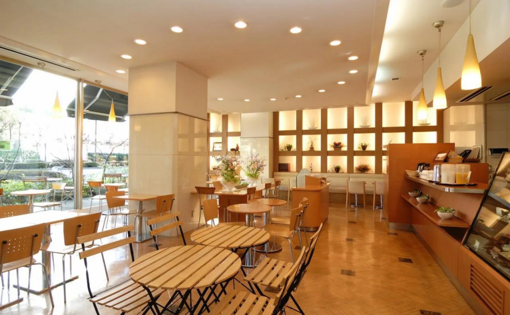 Food & Beverage