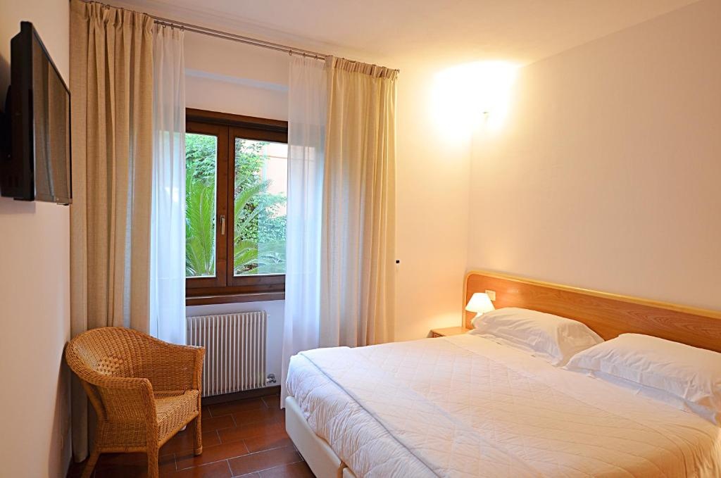 1 Bedroom Basement Apartment